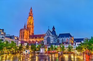 discover weed in Antwerp